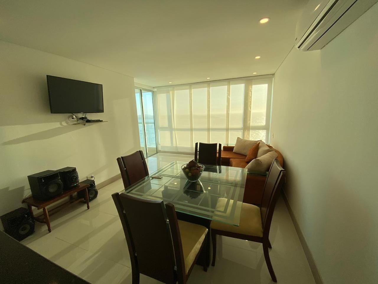 En Palmetto Sunset-laguito, * Cartagena
