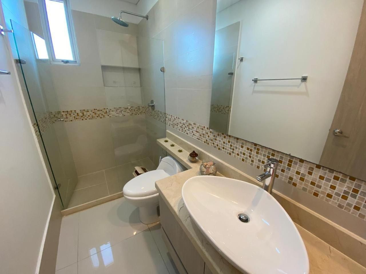 En Palmetto Sunset-laguito, Apartamento *