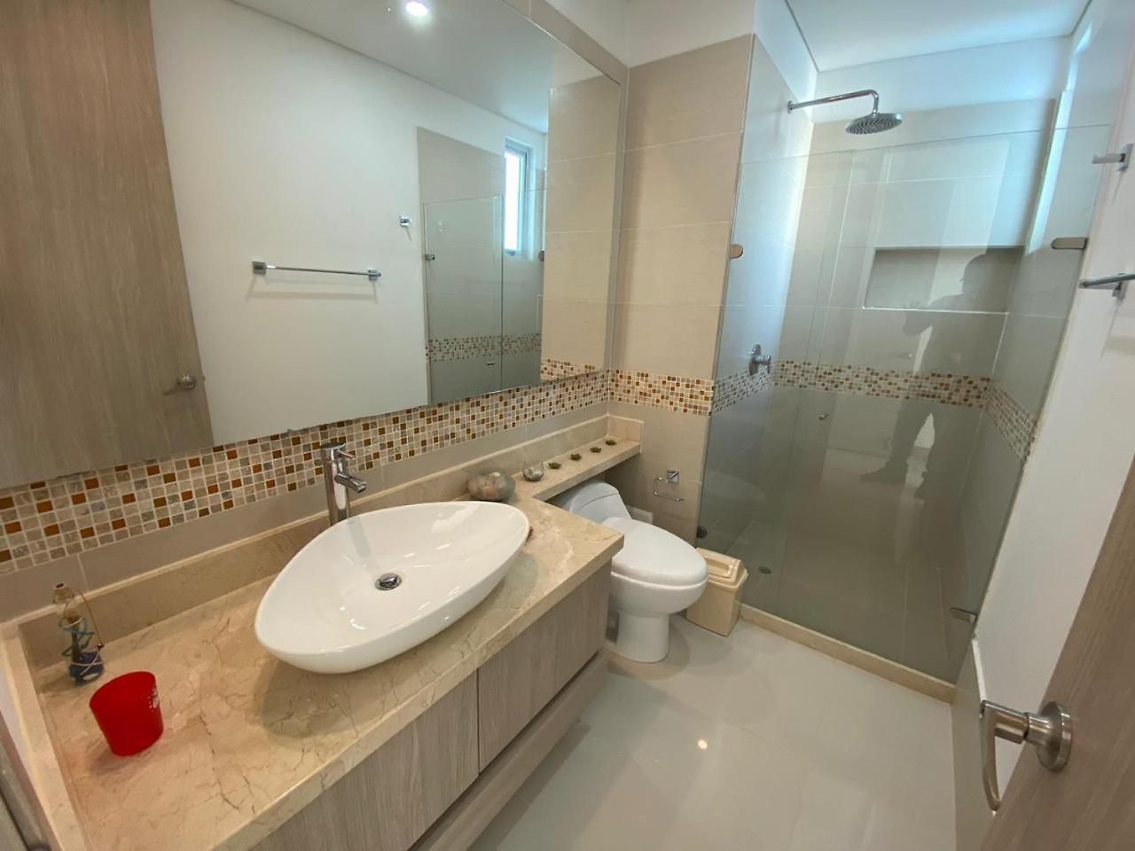 En Palmetto Sunset-laguito, Apartamento *