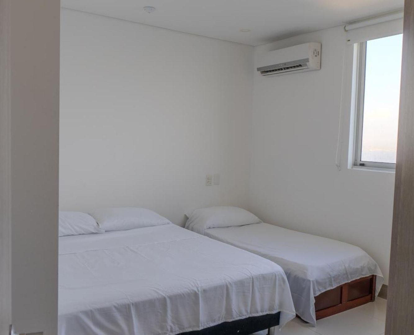 En Palmetto Sunset-laguito, Apartamento