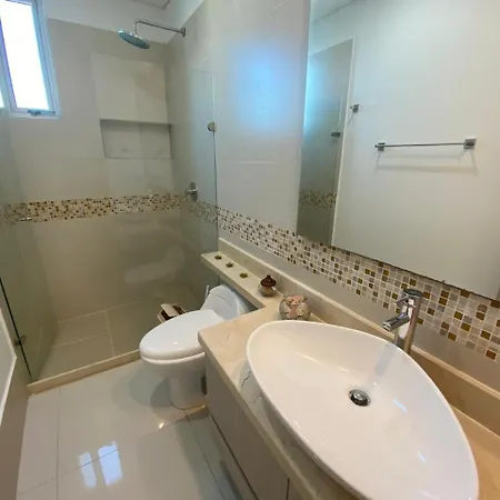 En Palmetto Sunset-laguito, Apartamento *