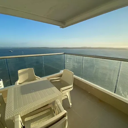 En Palmetto Sunset-laguito, Apartamento